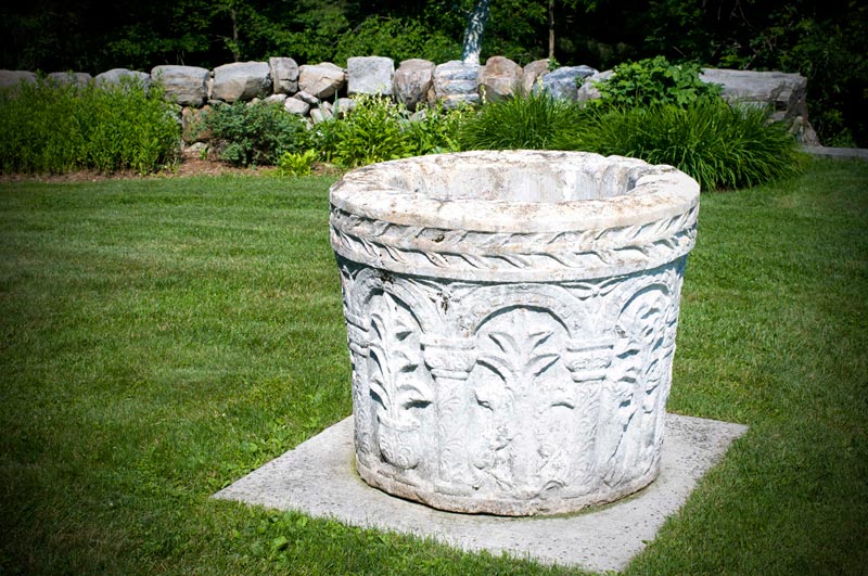 Decorative Well Pump Covers For Prettier Outdoor Exterior | Landscape